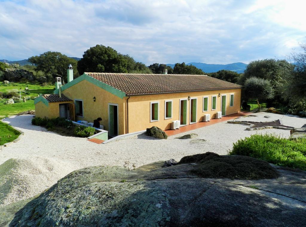 Chicchiritanos Bed & Breakfast Monti Exterior foto
