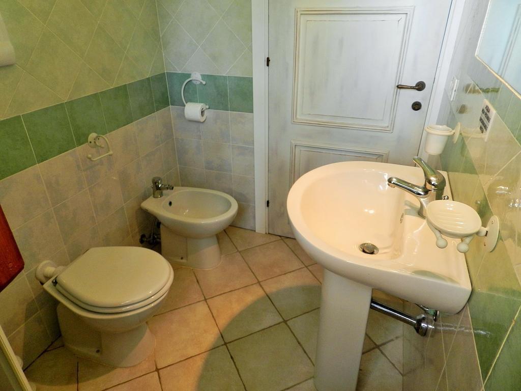 Chicchiritanos Bed & Breakfast Monti Cameră foto
