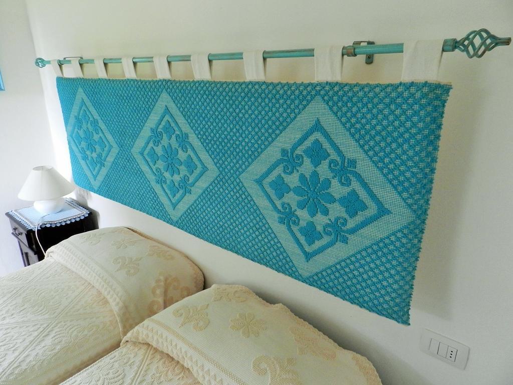 Chicchiritanos Bed & Breakfast Monti Cameră foto
